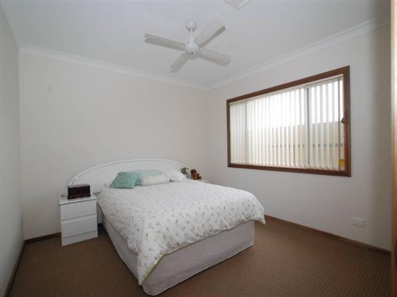 4 Ratcliffe Road, Aldinga Beach SA 5173