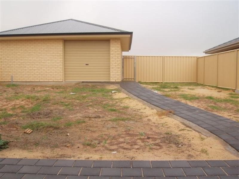 67 Dover Street, Aldinga Beach SA 5173