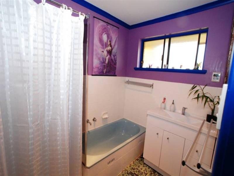 10 Flinders Crescent, Hackham SA 5163