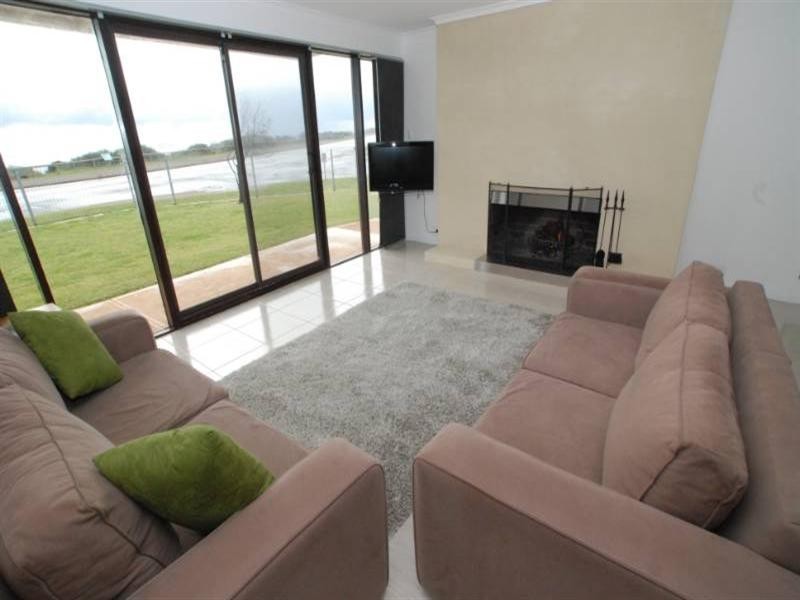 130 Esplanade, Aldinga Beach SA 5173