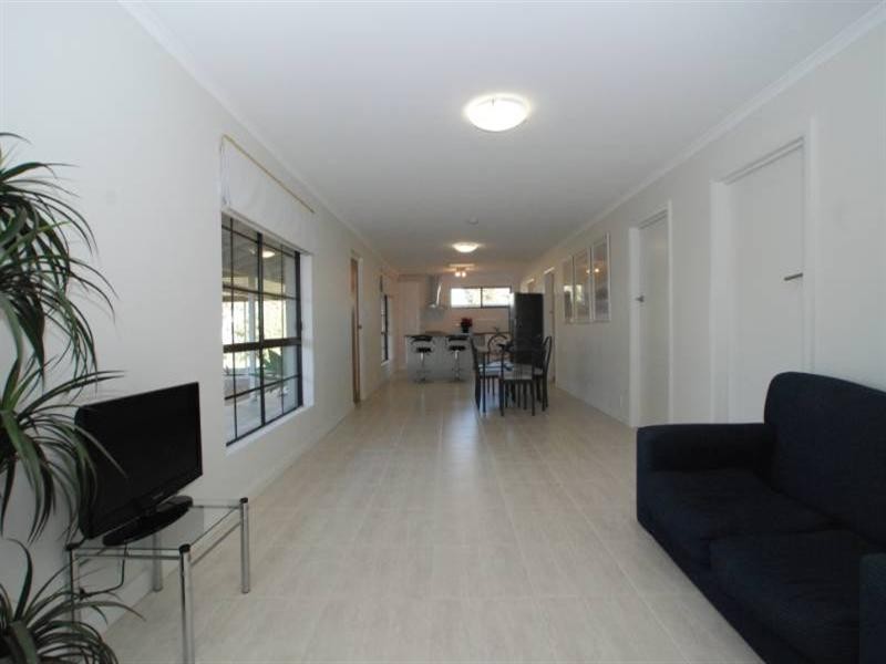 6 Darwalla Road, Aldinga Beach SA 5173