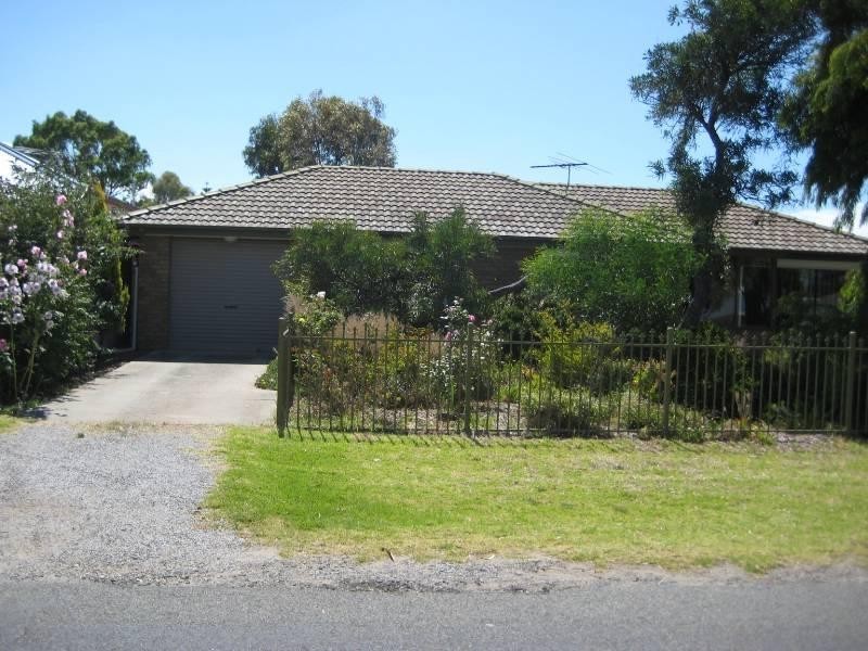 39 Whinnerah Avenue, Aldinga Beach SA 5173
