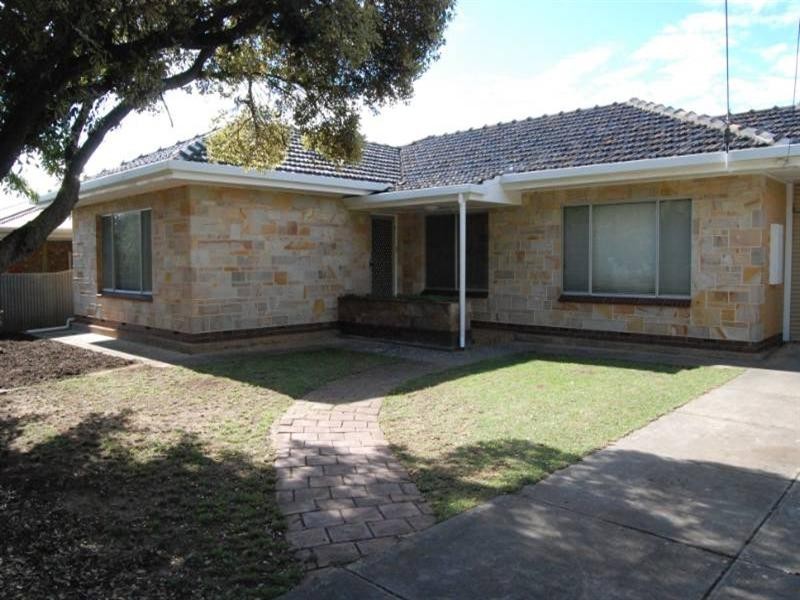 9 Croser Avenue, Aldinga Beach SA 5173