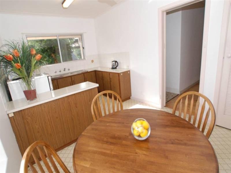 9 Croser Avenue, Aldinga Beach SA 5173
