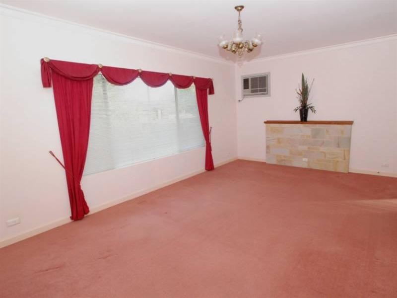 9 Croser Avenue, Aldinga Beach SA 5173