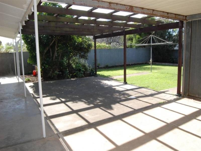 9 Croser Avenue, Aldinga Beach SA 5173