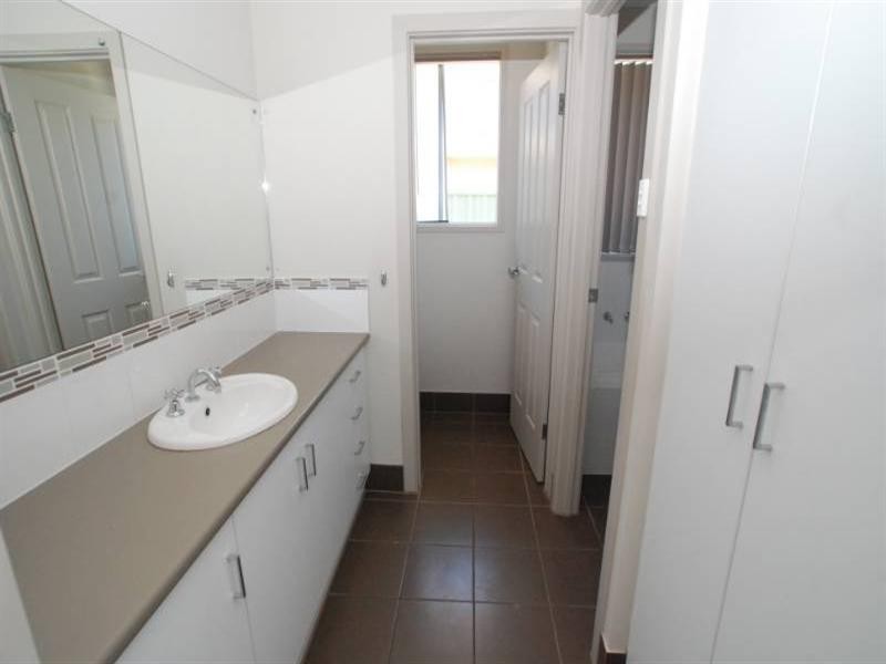 28 Jade Loop, Aldinga Beach SA 5173