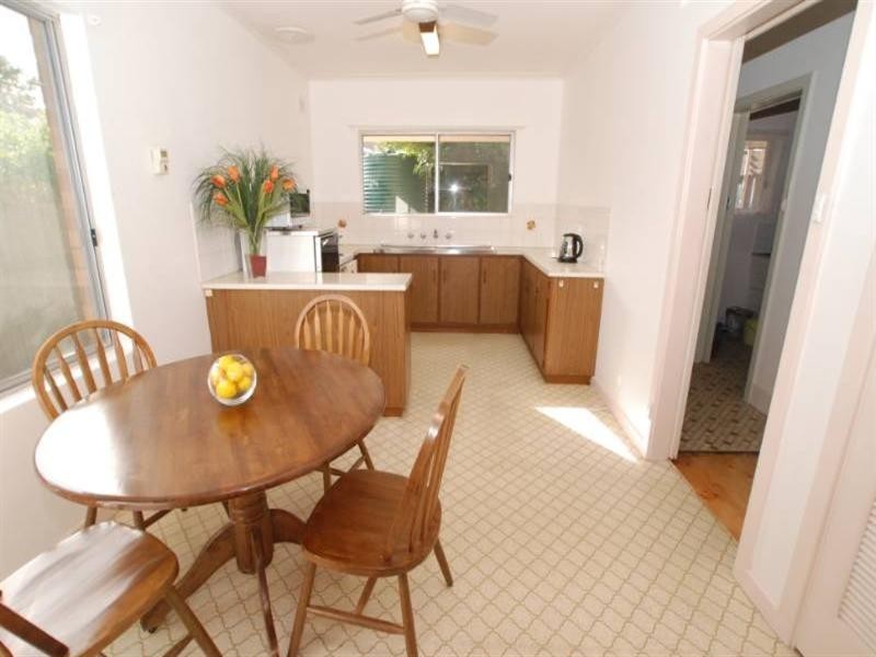 9 Croser Avenue, Aldinga Beach SA 5173