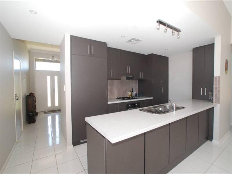 3 Nicholl Avenue, Aldinga Beach SA 5173