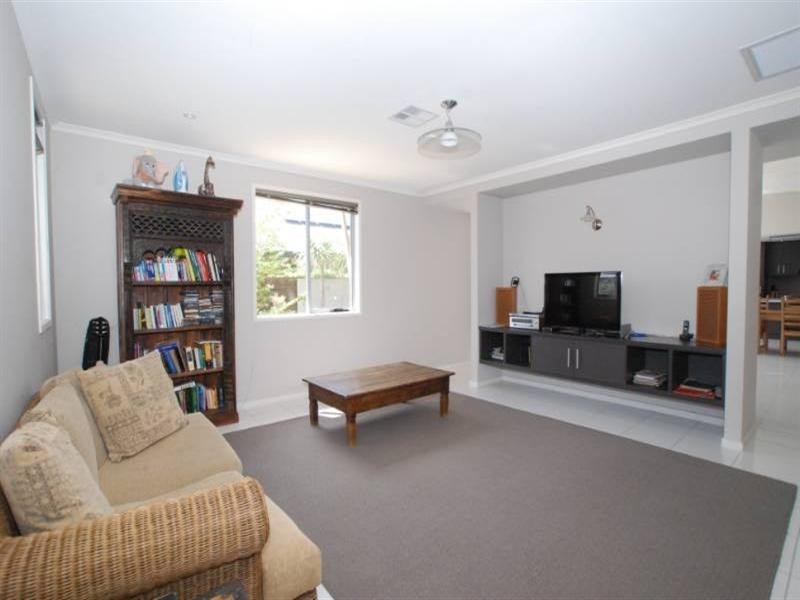 3 Nicholl Avenue, Aldinga Beach SA 5173