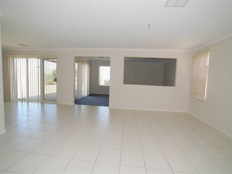 114 Quinliven Road, Aldinga Beach SA 5173