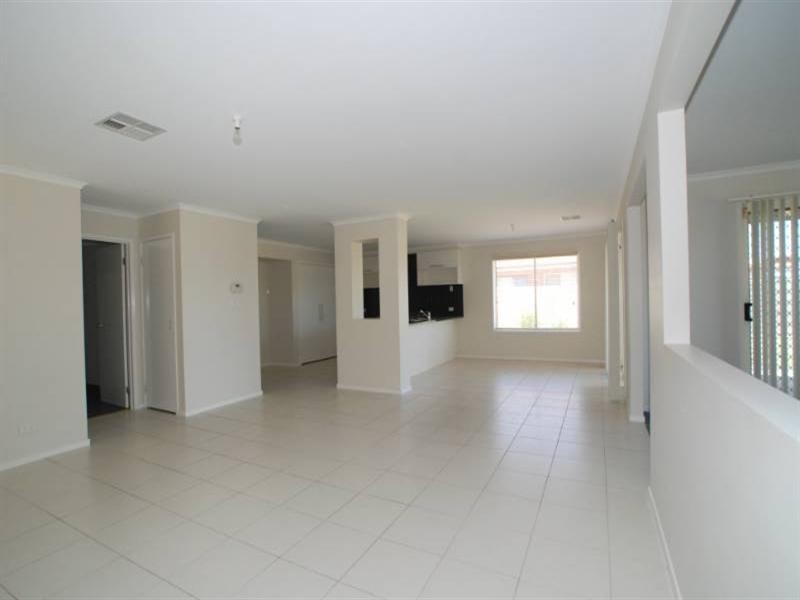 114 Quinliven Road, Aldinga Beach SA 5173