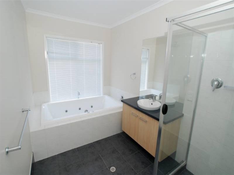 114 Quinliven Road, Aldinga Beach SA 5173