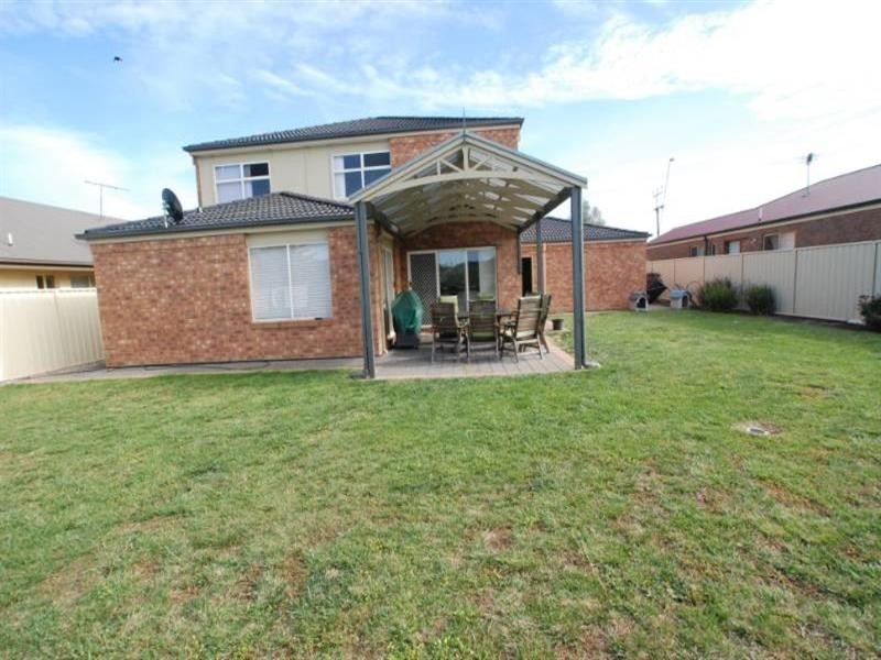 114 Quinliven Road, Aldinga Beach SA 5173