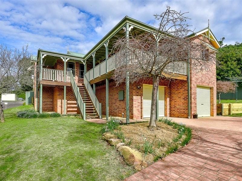 3 Whitfield Place, Picton NSW 2571
