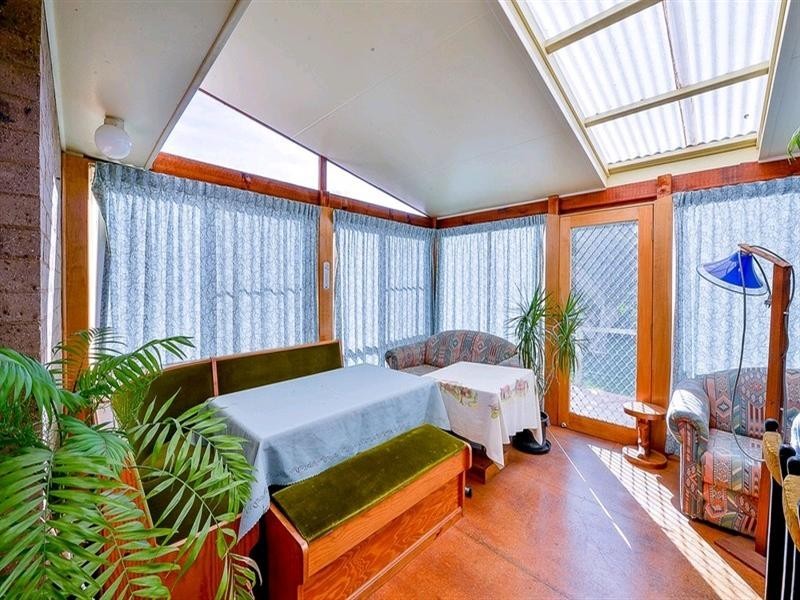 100 Lakes Street, Thirlmere NSW 2572