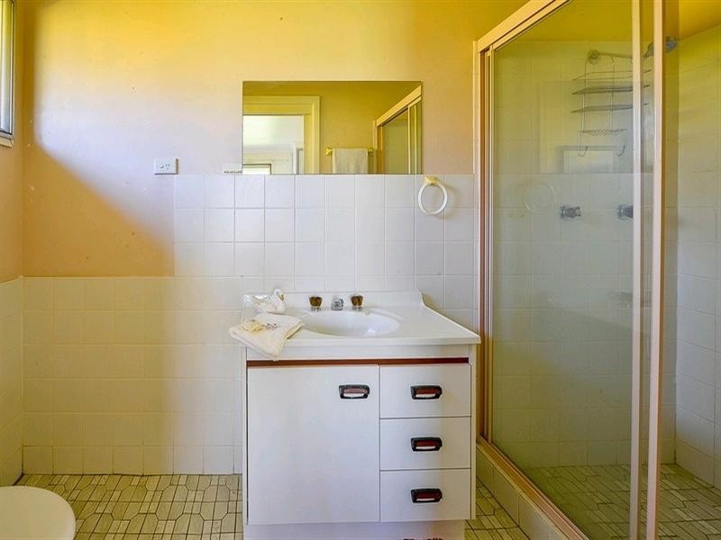 100 Lakes Street, Thirlmere NSW 2572