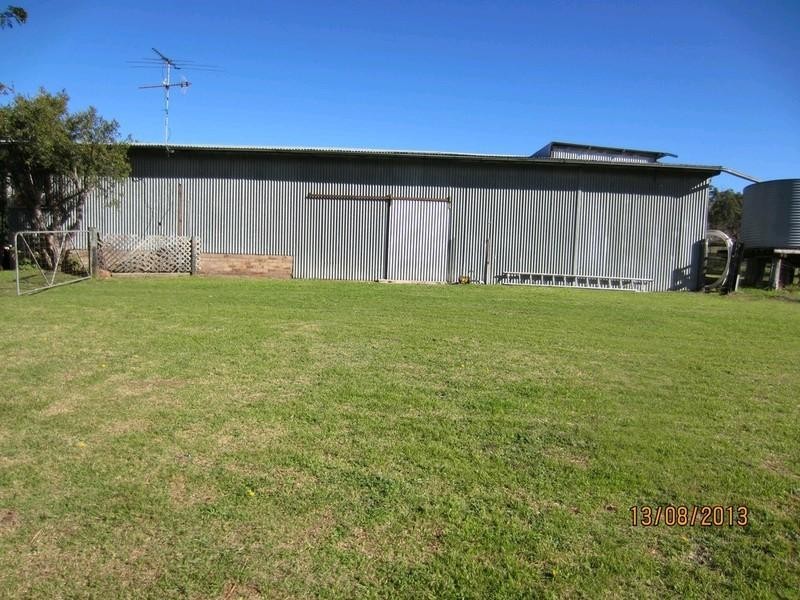 100 Lakes Street, Thirlmere NSW 2572