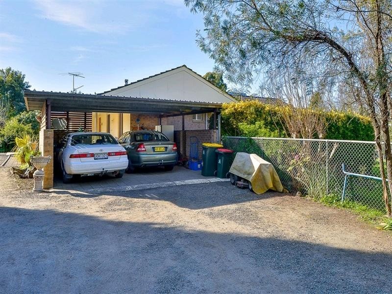 100 Lakes Street, Thirlmere NSW 2572