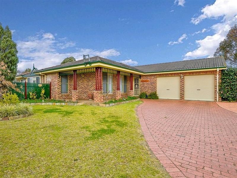 1 Davis Place, Thirlmere NSW 2572