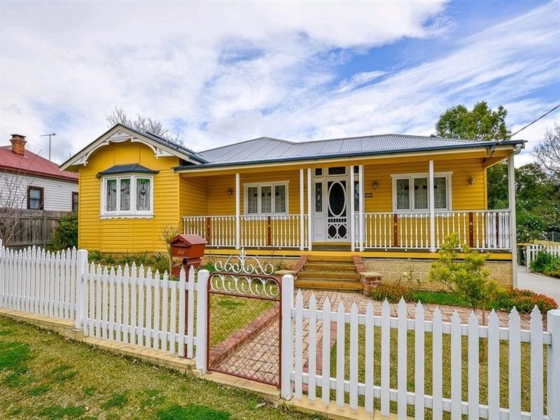 223 Menangle Street, Picton NSW 2571