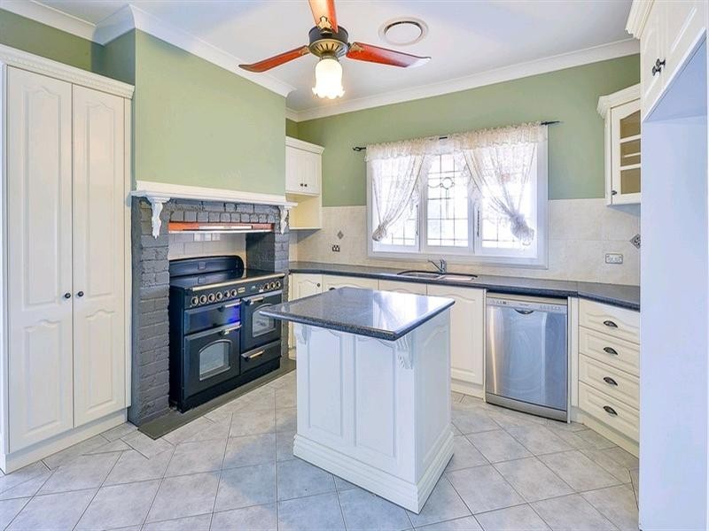 223 Menangle Street, Picton NSW 2571