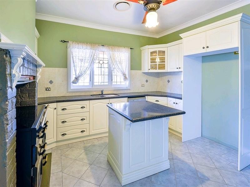 223 Menangle Street, Picton NSW 2571