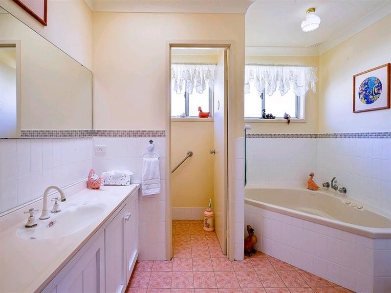 5 Lintina Avenue, Tahmoor NSW 2573