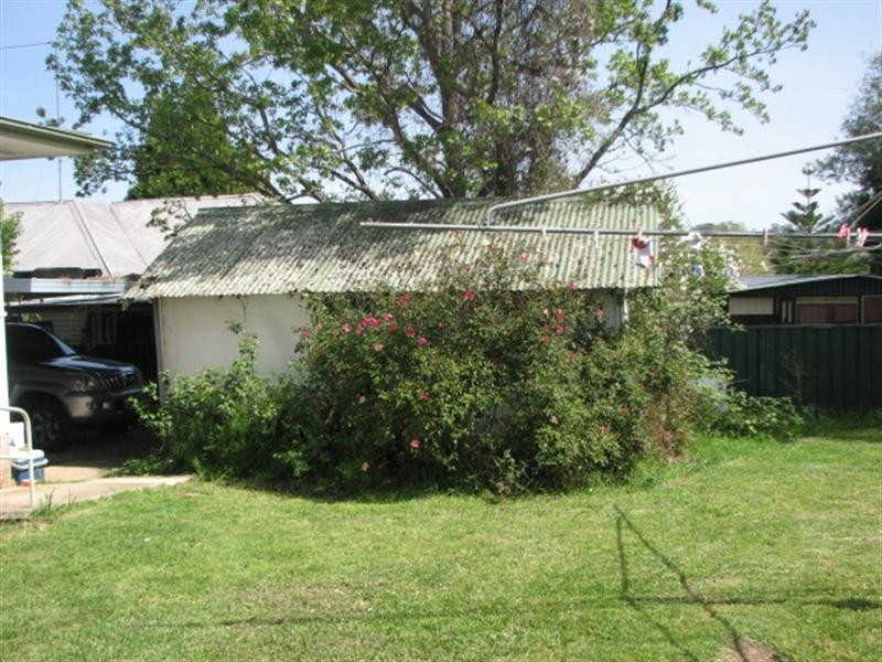 15 Antill Street, Picton NSW 2571