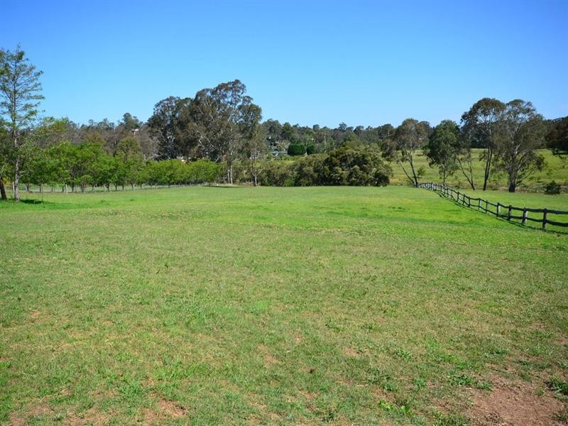 74 Hilton Park Road, Tahmoor NSW 2573