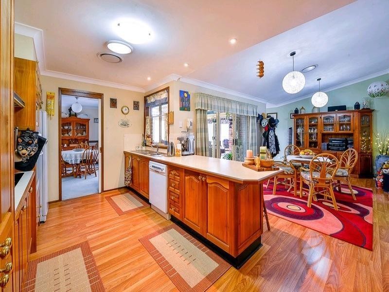 1 Davis Place, Thirlmere NSW 2572