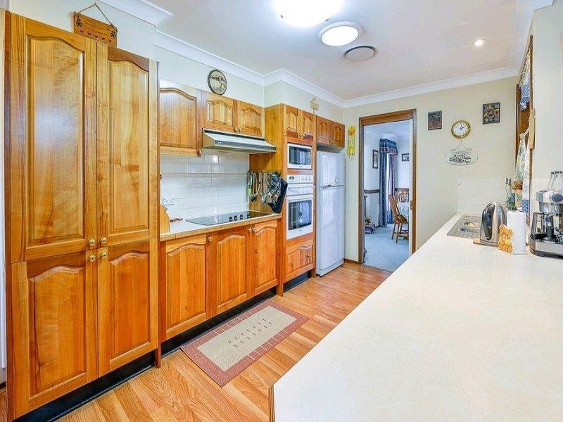 1 Davis Place, Thirlmere NSW 2572