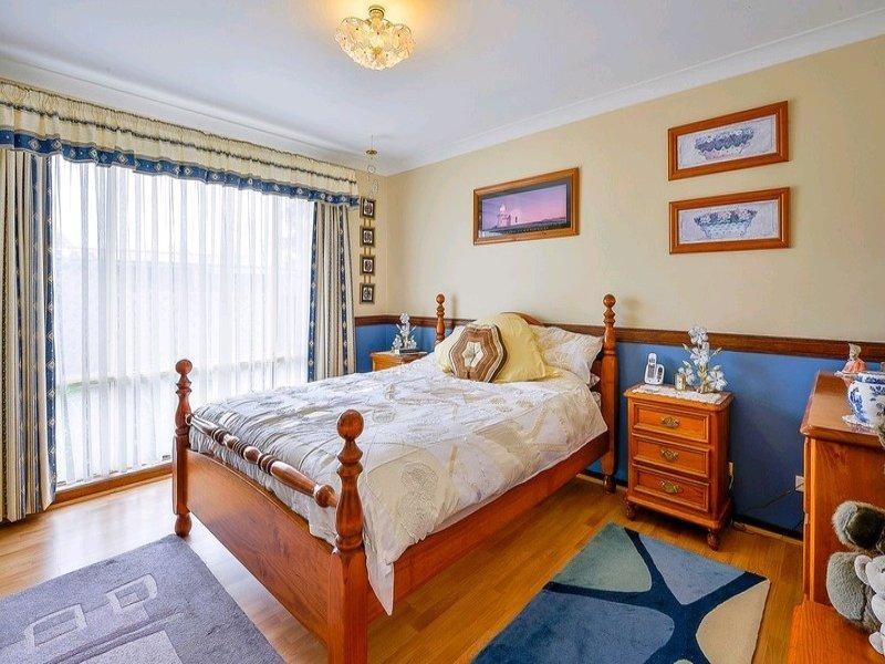 1 Davis Place, Thirlmere NSW 2572