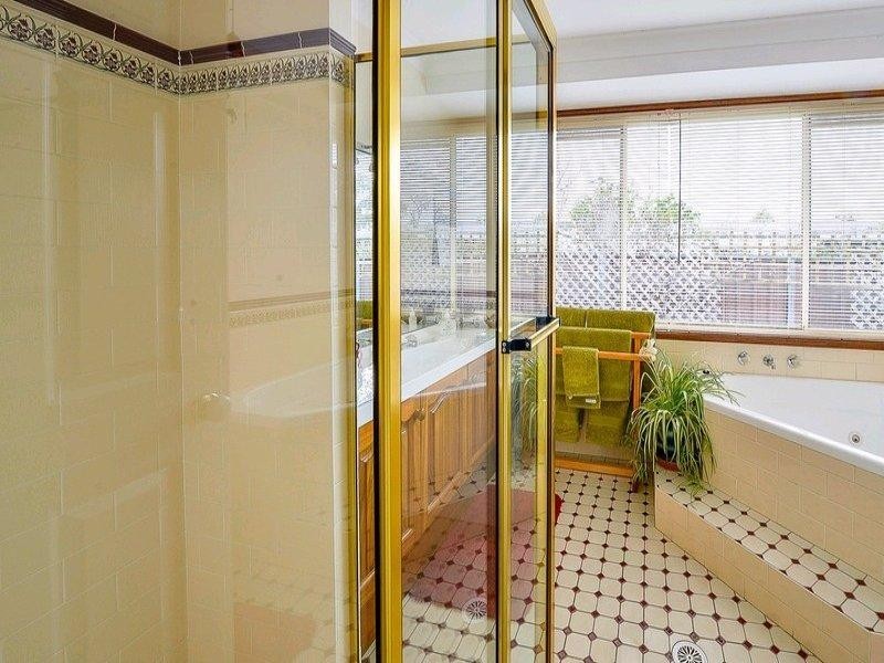 1 Davis Place, Thirlmere NSW 2572