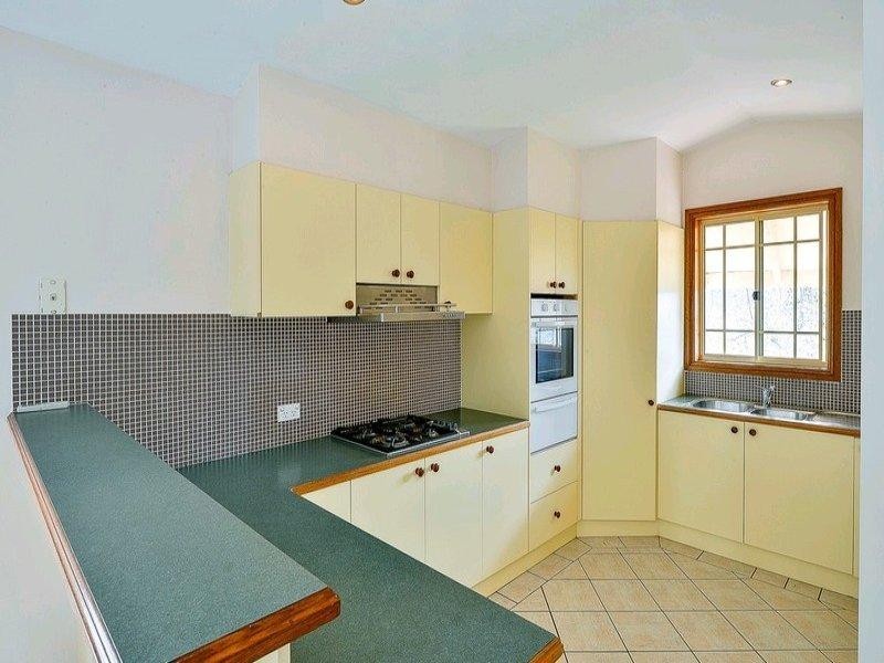 3 Whitfield Place, Picton NSW 2571