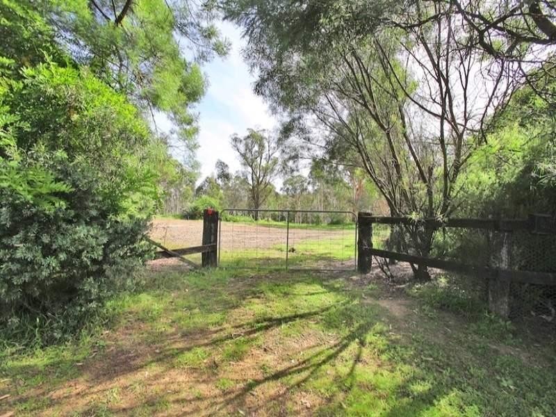 15 Daisy Lane, Bargo NSW 2574