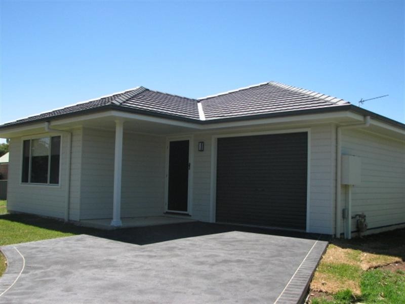 28 Bell Street, Thirlmere NSW 2572