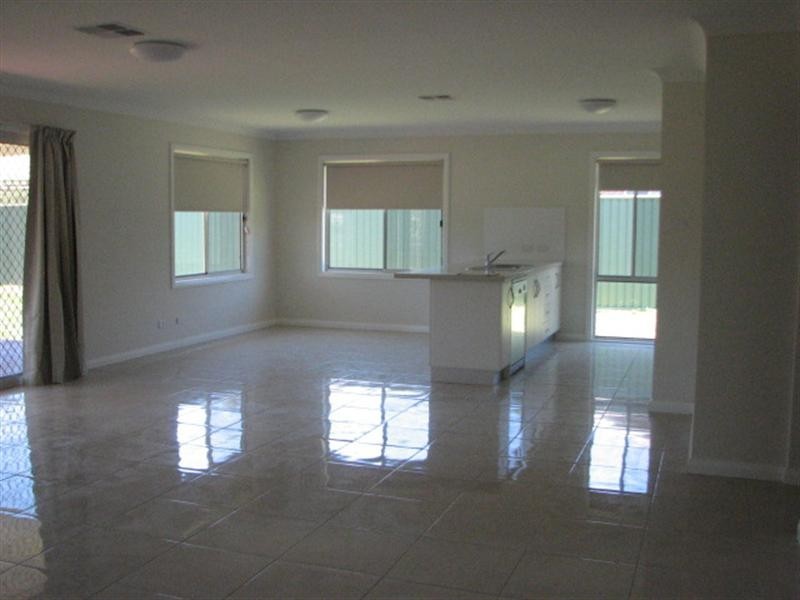 28 Bell Street, Thirlmere NSW 2572