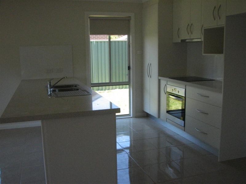 28 Bell Street, Thirlmere NSW 2572