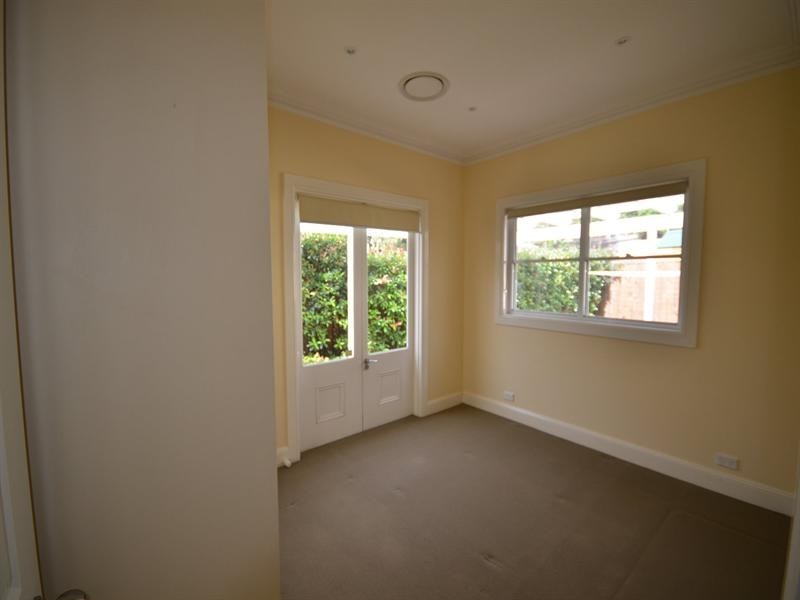 1/253 Argyle Street, Picton NSW 2571