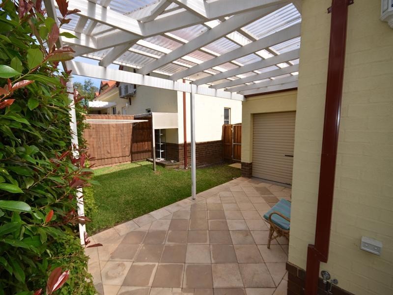 1/253 Argyle Street, Picton NSW 2571