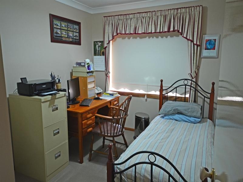 98 Kent Road, Picton NSW 2571