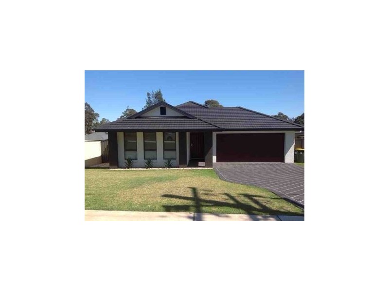 75 Remembrance Drive, Tahmoor NSW 2573