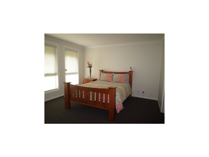 75 Remembrance Drive, Tahmoor NSW 2573