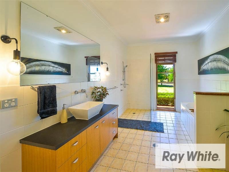 7 Davies Place, Picton NSW 2571