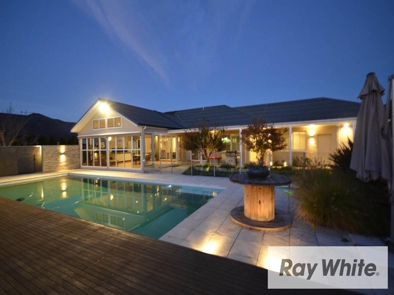 7 Davies Place, Picton NSW 2571