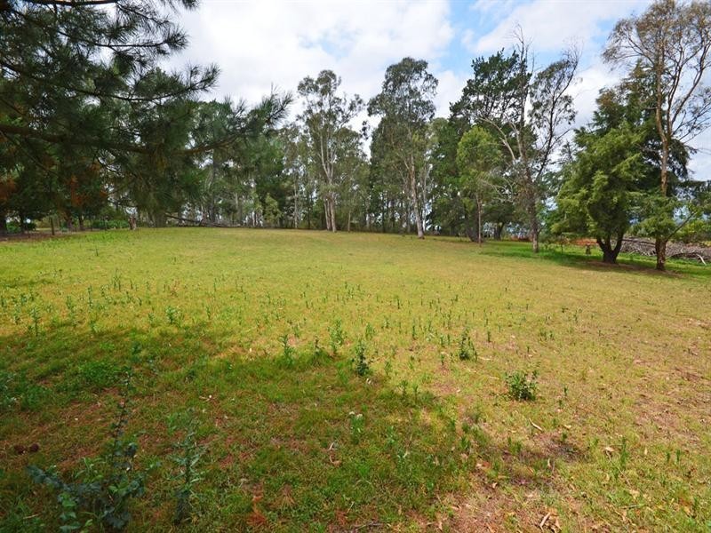 99 Hilton Park Road, Tahmoor NSW 2573