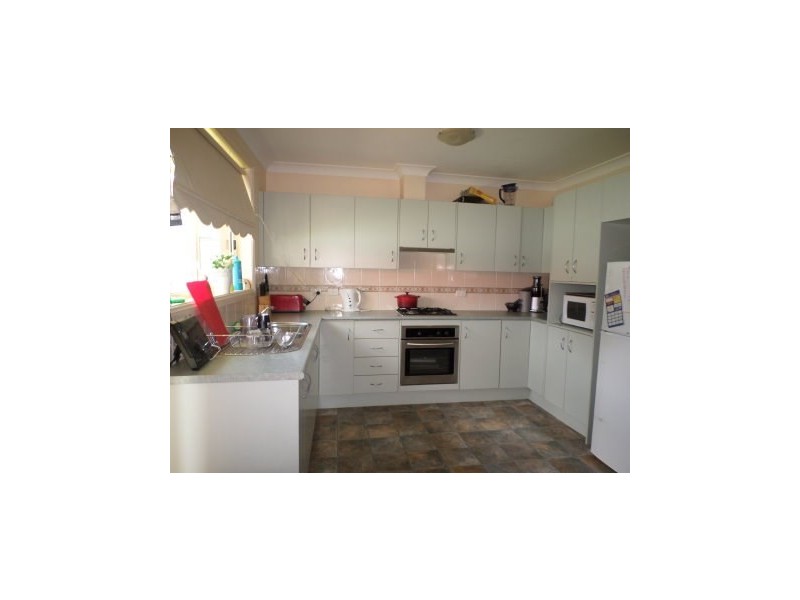 6 King Street, Tahmoor NSW 2573