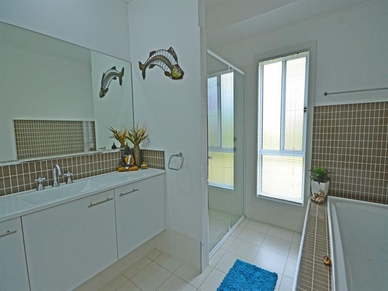 30 Stargard Crescent, Picton NSW 2571