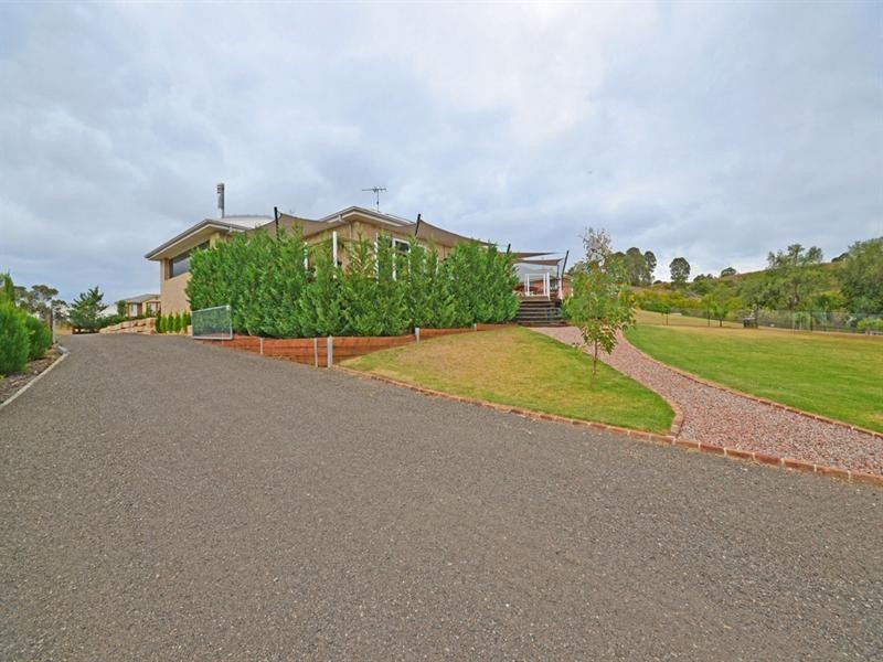30 Stargard Crescent, Picton NSW 2571